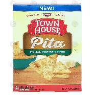 Keebler Town House pita; italian cheese & herb oven baked cracker9.5oz