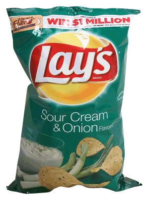 Lay's sour cream & onion flavored potato chips 7.75 ounce