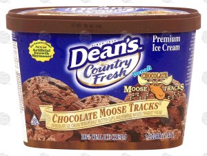 Dean's Country Fresh chocolate moose tracks; chocolate ice cream with peanut butter cups and fudge 1.5 quart