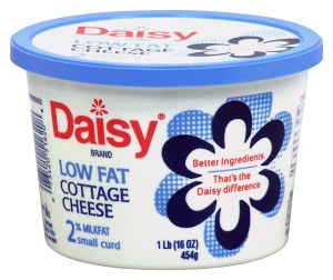Daisy Cottage Cheese 2% Small Curd Low Fat 16 ounce