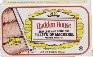 Haddon House skinless and boneless fillets of mackerel packed in water 124 gram